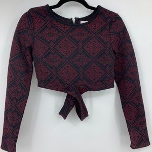 Kendall and Kylie crop top XS embroidery